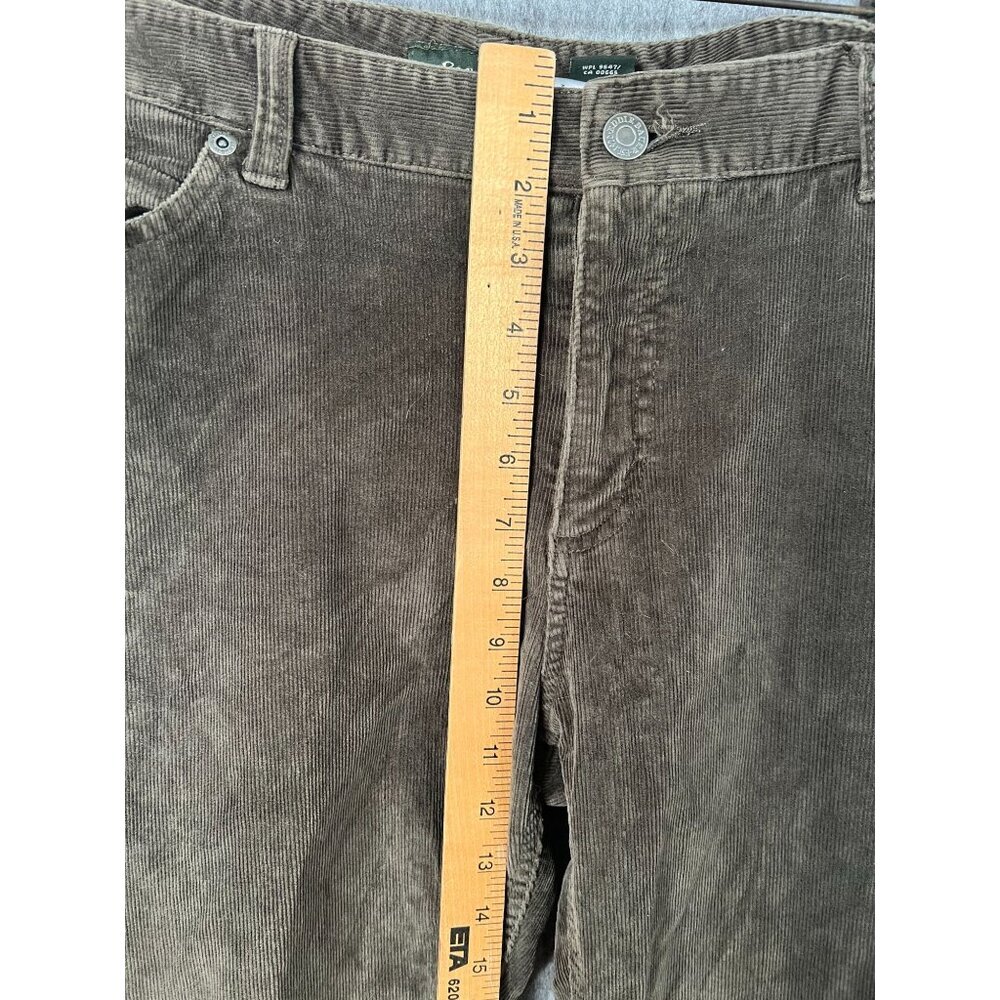 Eddie Bauer Women's khaki green  Corduroy Pants Size 12 classic cut - Picture 7 of 7